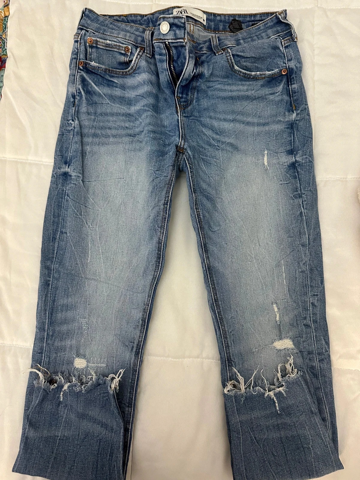 Jeans vaqueros pitillo skinny marca Zara